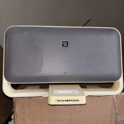 Ipod docking speaker - ipod,